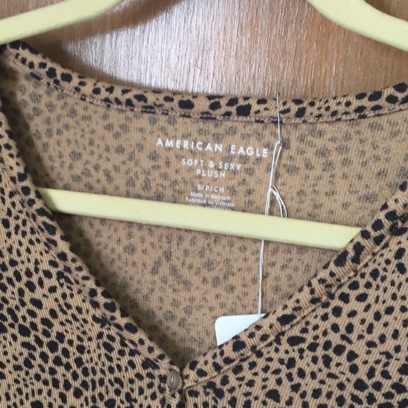 Leopard Cropped Cardigan - Picture 2 of 2